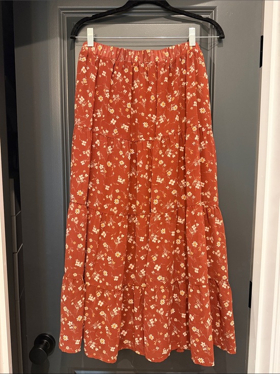 ARULA Dresses & Skirts - Arula Tiered Floral Maxi Skirt - Brown/Rust with Cream Flowers